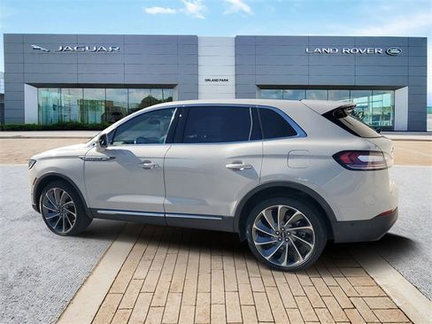 Used 2021 Lincoln Nautilus Reserve w/ Equipment Group 202A image 7