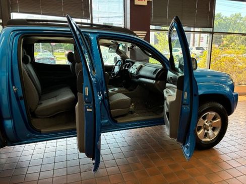 Used 2007 Toyota Tacoma PreRunner RWD image 29