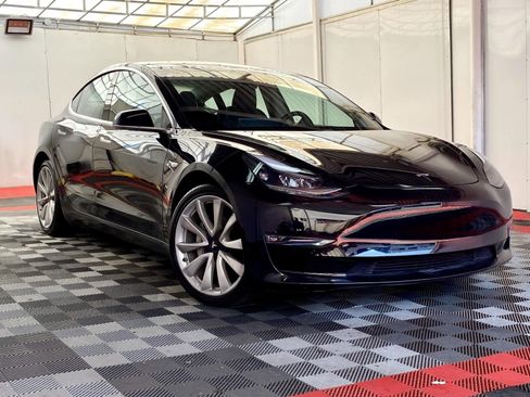 Used 2019 Tesla Model 3 Performance image 1