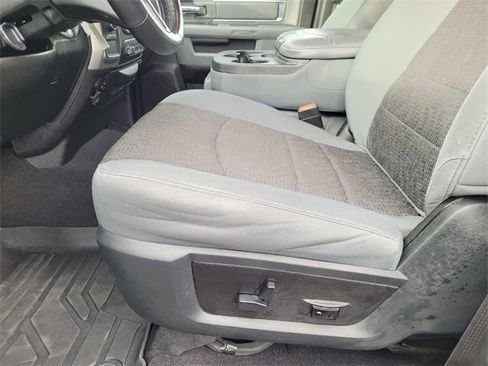 Used 2018 RAM 2500 Big Horn image 17