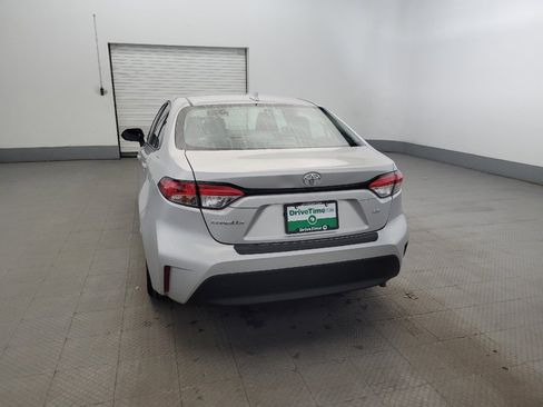 Used 2023 Toyota Corolla LE image 6