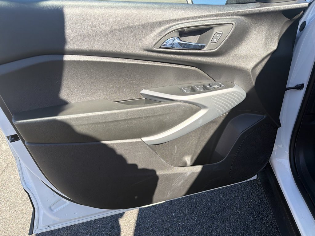 Certified 2026 Chevrolet Trax LS FWD image 20