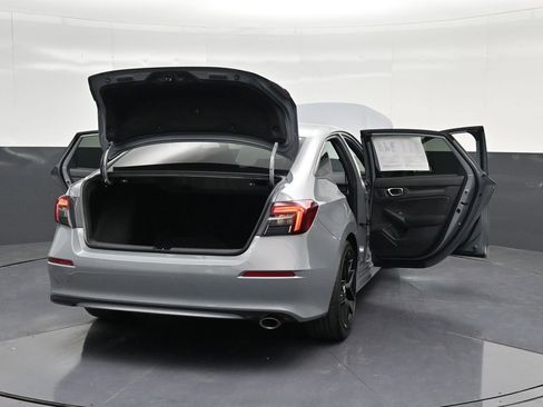 Used 2025 Honda Civic Sport image 39