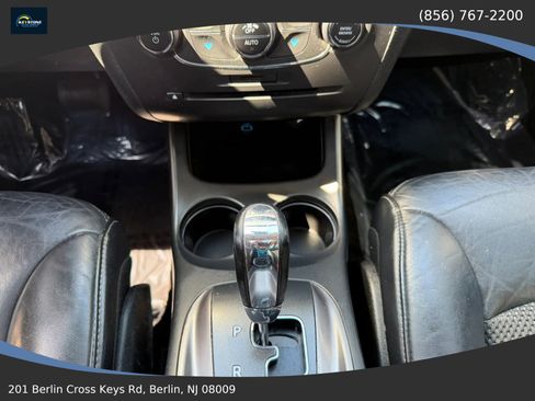 Used 2018 Dodge Journey Crossroad w/ Nav & Sun Group FWD image 31