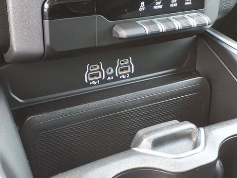 New 2025 RAM 1500 Big Horn image 28