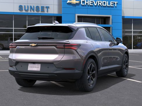 New 2026 Chevrolet Equinox EV LT image 4