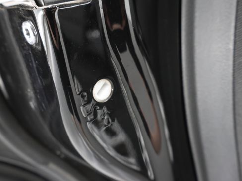 Used 2019 Jeep Renegade Latitude AWD/4WD image 35