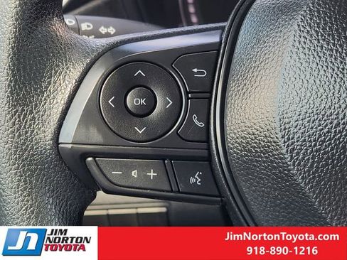 Used 2026 Toyota Corolla LE FWD image 28