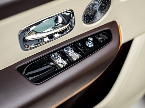 Used 2019 Rolls-Royce Cullinan image 56