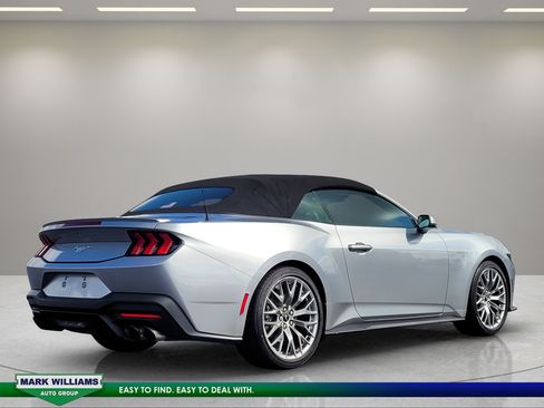 Used 2024 Ford Mustang Premium RWD image 4