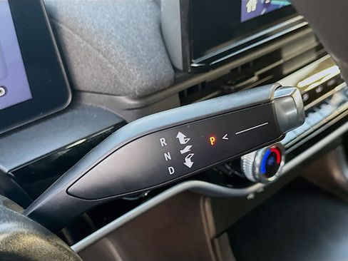 Certified 2024 Honda Prologue EX image 16