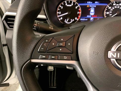 Used 2025 Nissan Altima 2.5 SV FWD image 28