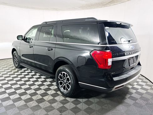 Used 2024 Ford Expedition Max XLT image 5