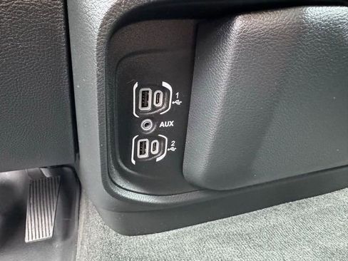 Used 2021 RAM 1500 Laramie image 24