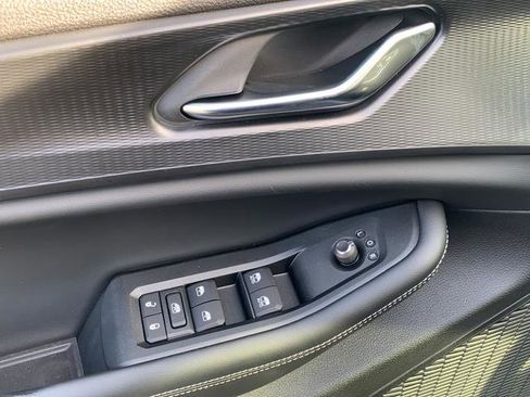 New 2025 Jeep Grand Cherokee L Altitude image 17