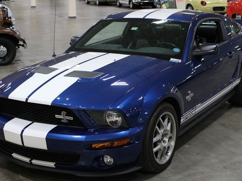 Used 2007 Ford Mustang Shelby GT500 RWD image 6