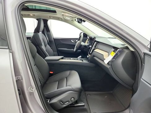 New 2026 Volvo XC60 B5 Plus w/ Protection Package Premier AWD/4WD image 14