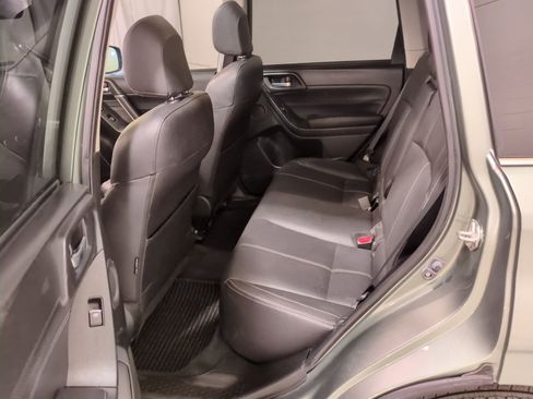 Used 2017 Subaru Forester 2.5i Touring w/ Popular Package #2 image 15