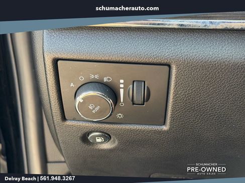 Used 2020 Jeep Grand Cherokee Limited w/ Premium Lighting Group AWD/4WD image 31