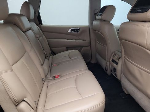 Used 2016 Nissan Pathfinder SL w/ SL Tech Package image 19