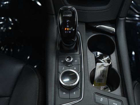 Used 2020 Cadillac XT6 Premium Luxury image 18