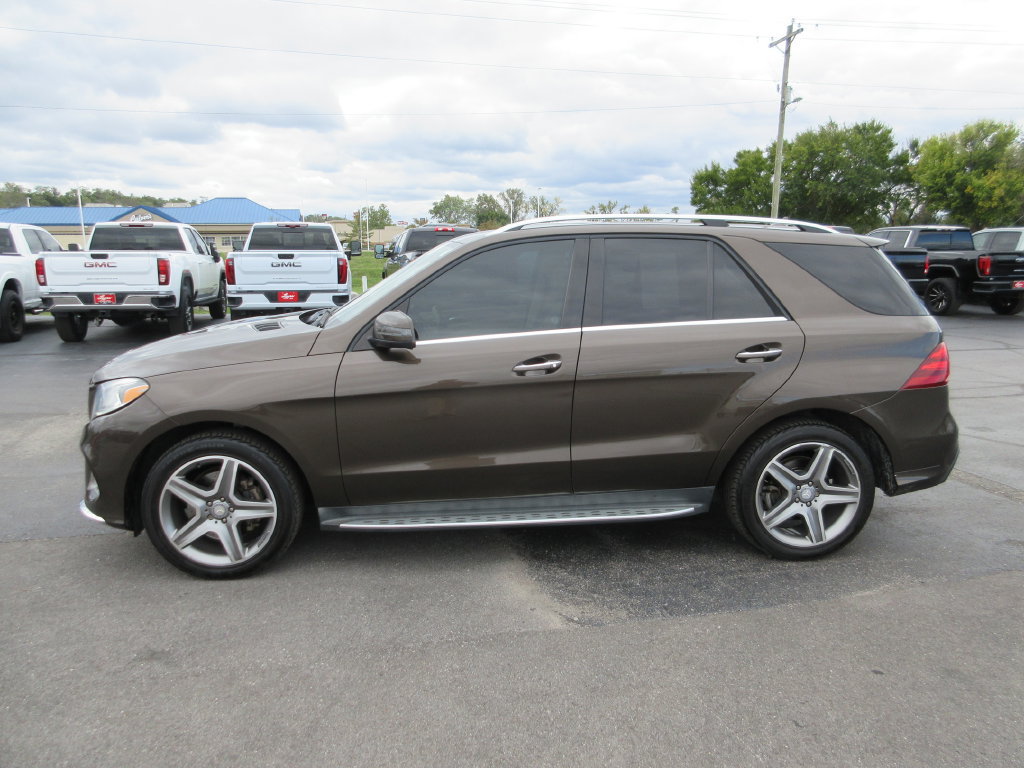 Used 2016 Mercedes-Benz GLE 400 4MATIC image 10