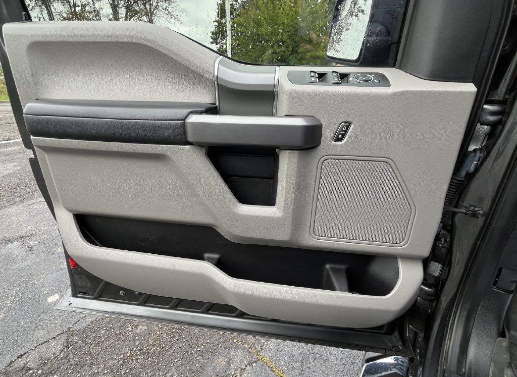 Used 2020 Ford F150 XLT w/ Equipment Group 302A Luxury RWD image 11