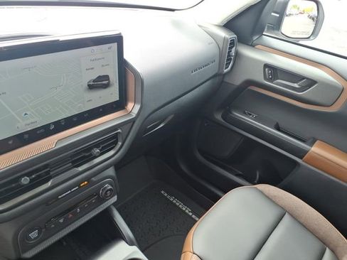 Certified 2025 Ford Bronco Sport Outer Banks w/ Outer Banks Tech Package+ AWD/4WD image 20