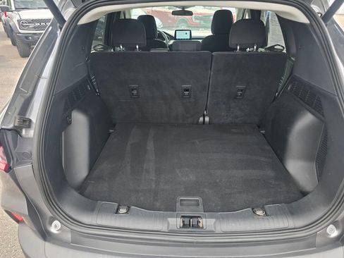 Certified 2023 Ford Escape Active AWD/4WD image 12