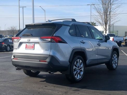 Used 2025 Toyota RAV4 XLE Premium w/ Weather Package image 5