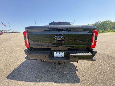 New 2026 Ford F250 Lariat w/ Black Appearance Package AWD/4WD image 4