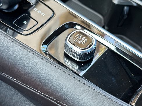 Certified 2023 Volvo XC90 B6 Plus AWD/4WD image 26