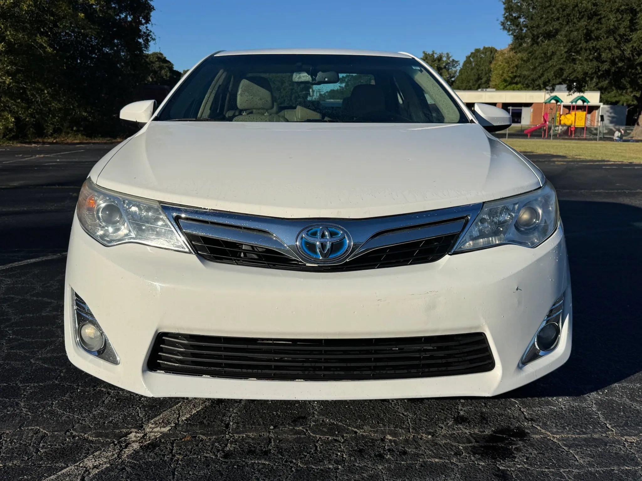 Used 2014 Toyota Camry XLE w/ Leather Package FWD image 11