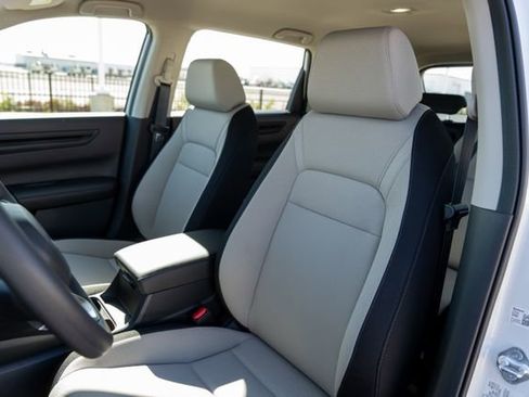 Used 2025 Honda CR-V LX image 15