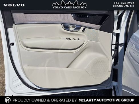 New 2026 Volvo XC90 B6 Ultra w/ Protection Package Premier image 15