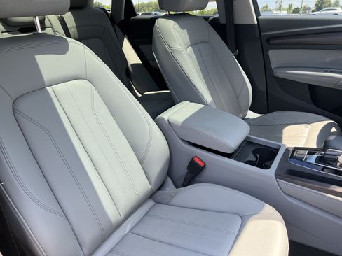 Certified 2023 Audi Q5 2.0T Premium Plus w/ Premium Plus Package AWD/4WD image 35