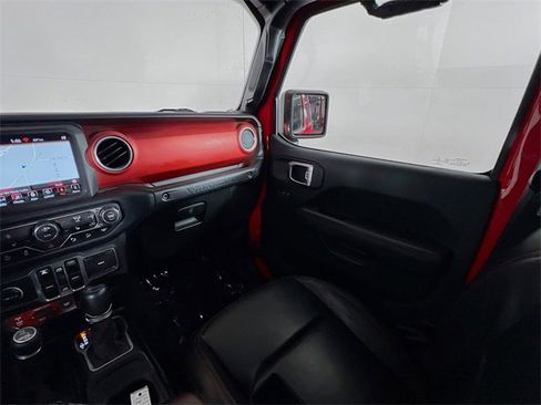 Used 2018 Jeep Wrangler Unlimited Rubicon image 18