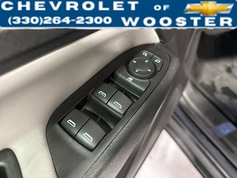 Used 2020 Chevrolet Equinox LS w/ LS Convenience Package image 18