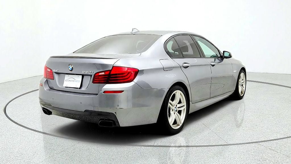 Used 2016 BMW 550i xDrive Sedan AWD/4WD image 5