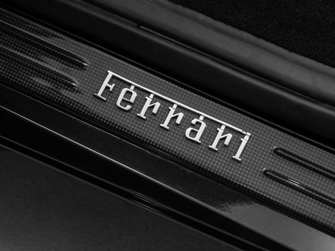 Certified 2021 Ferrari F8 Tributo RWD image 41