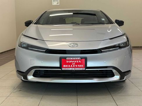 Used 2024 Toyota Prius Prime FWD image 6