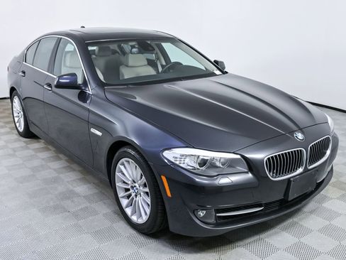 Used 2011 BMW 535i Sedan image 26