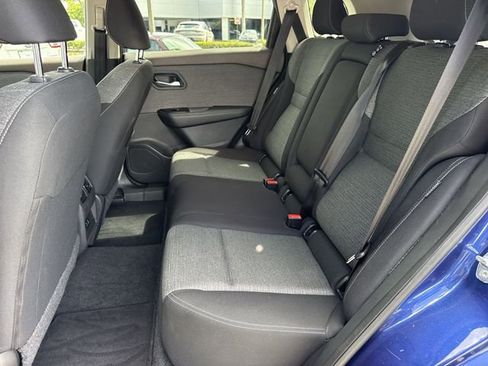 Used 2023 Nissan Rogue SV FWD image 23