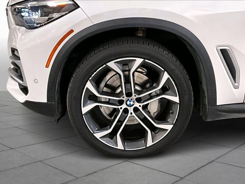 Used 2019 BMW X5 xDrive40i w/ Premium Package 2 image 11