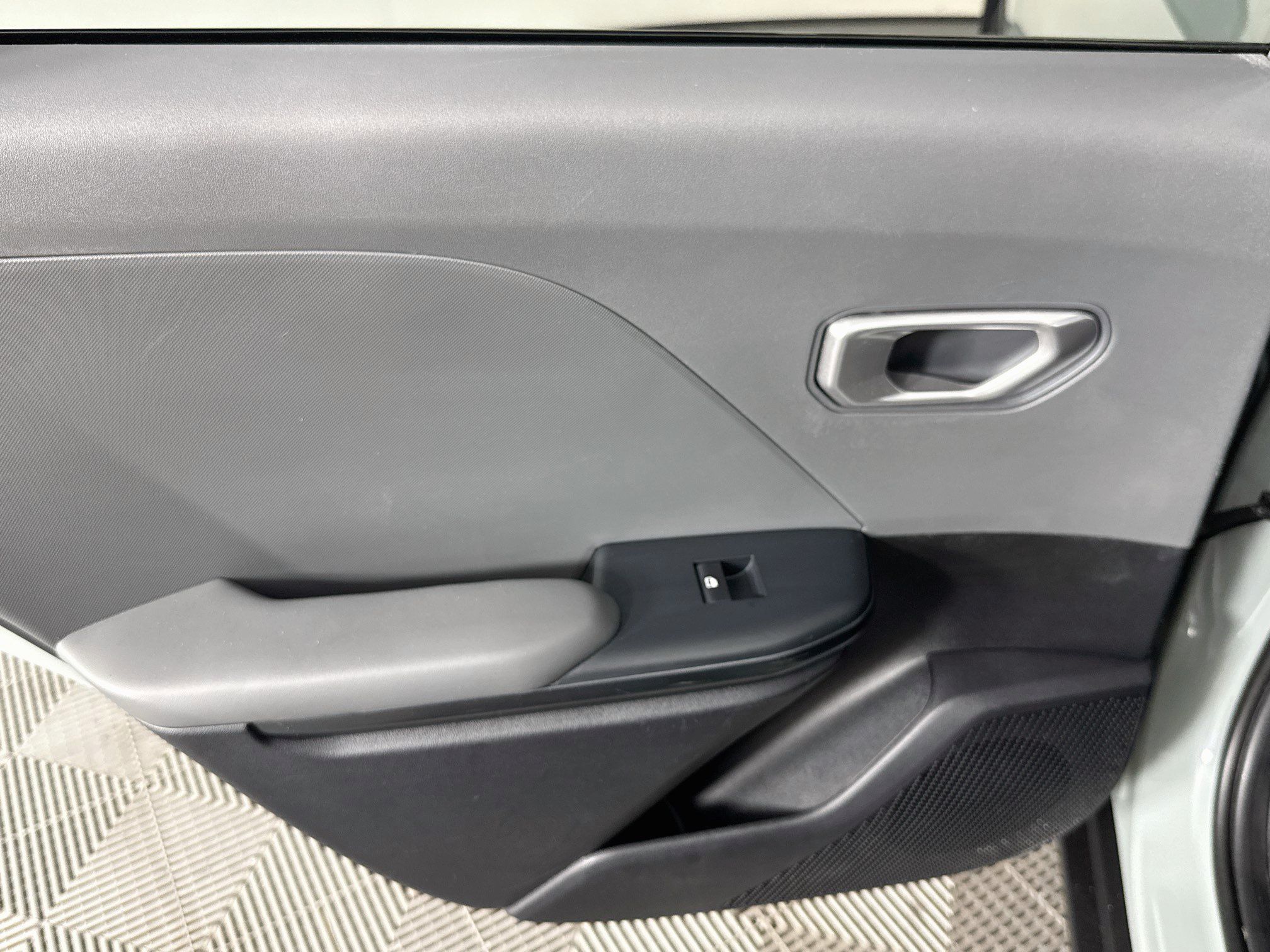 Used 2025 Kia K4 FWD image 24