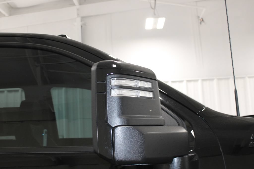 Used 2025 Chevrolet Silverado 2500 LTZ w/ LTZ Plus Package AWD/4WD image 12