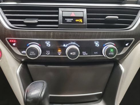 Used 2018 Honda Accord EX-L image 21