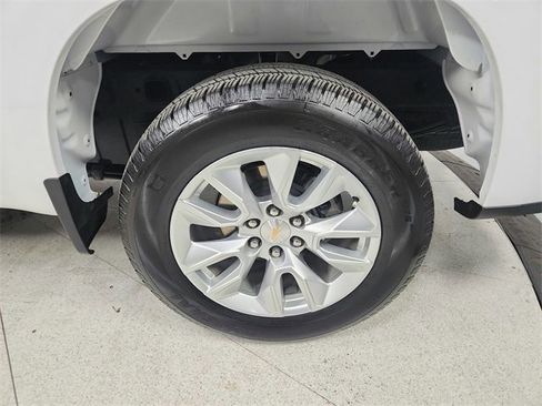 Used 2025 Chevrolet Silverado 1500 Custom image 44