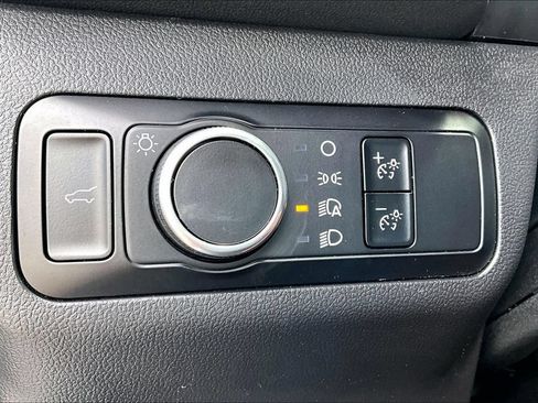 Used 2024 Ford Escape Active w/ Cold Weather Package FWD image 32