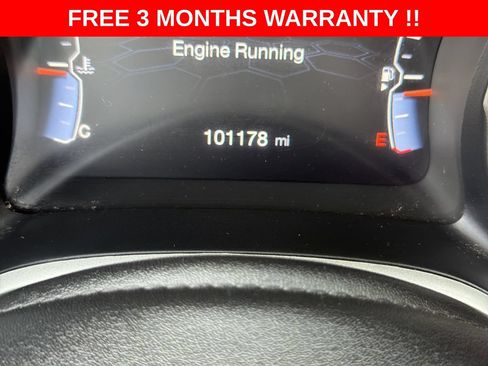Used 2019 Jeep Compass Latitude w/ Popular Equipment Group FWD image 16
